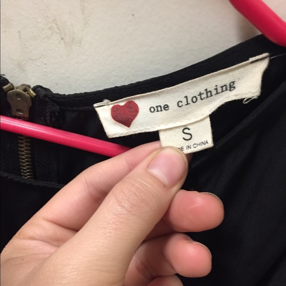 Little black dress - Picture 3 of 3